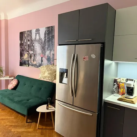 Centre Spacious Apartment, Up To 7, Self-checkin & Wi-fi *