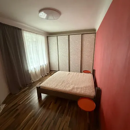 Centre Spacious Apartment, Up To 7, Self-checkin & Wi-fi Apartment *