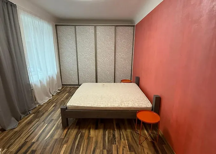 Centre Spacious Apartment, Up To 7, Self-checkin & Wi-fi Apartment *