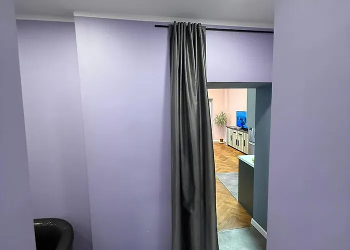 Centre Spacious Apartment, Up To 7, Self-checkin & Wi-fi Riga