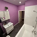 Centre Spacious Apartment, Up To 7, Self-checkin & Wi-fi *