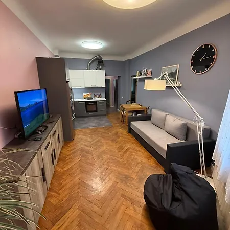 Centre Spacious Apartment, Up To 7, Self-checkin & Wi-fi 里加